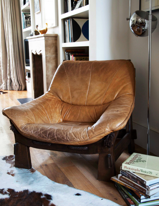 Leather-Armchair.png