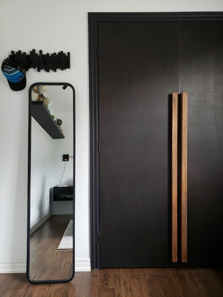 Modern-Closet-Door.jpg