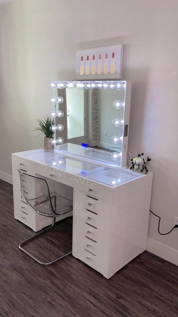 Vanity-Table-Ideas.jpg