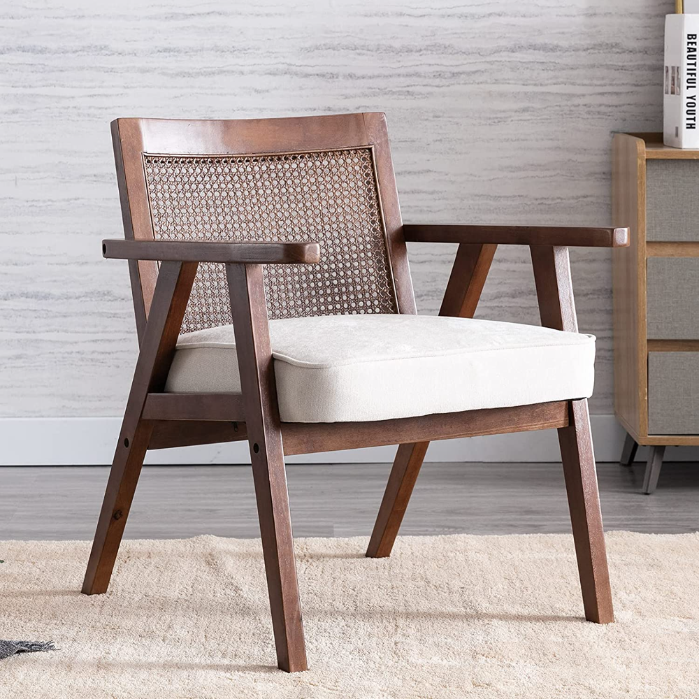 Wooden-Livingroom-Chair.png