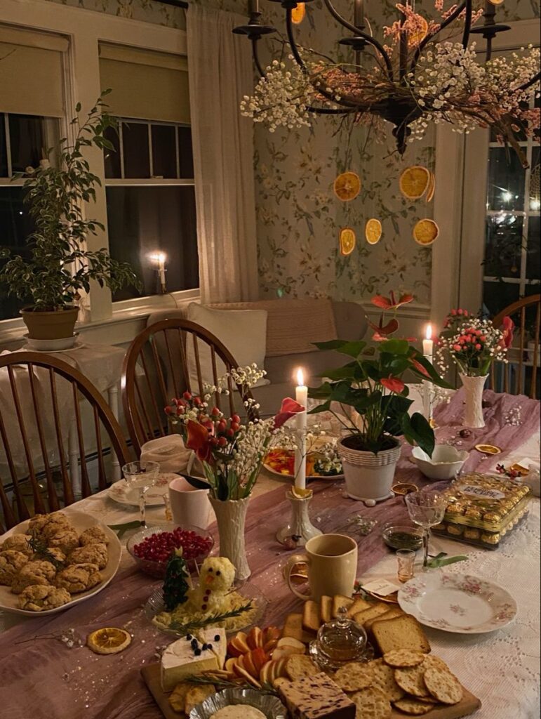 dinner-table-setting.jpg